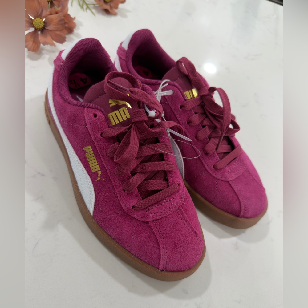 Puma Women's Sneakers - Magenta and White